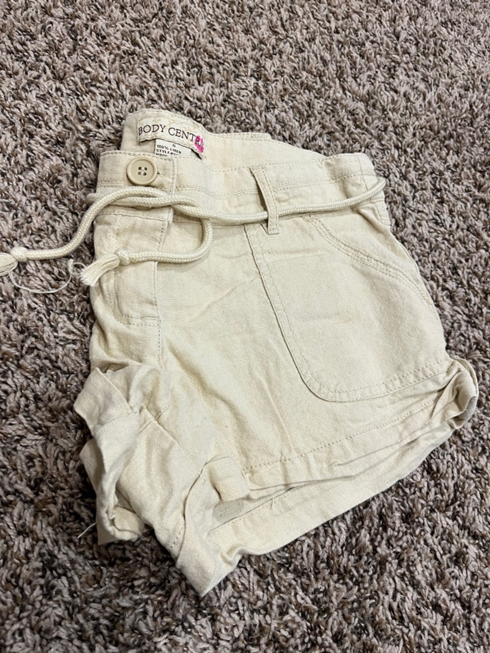 BODY CENTRAL Linen shorts